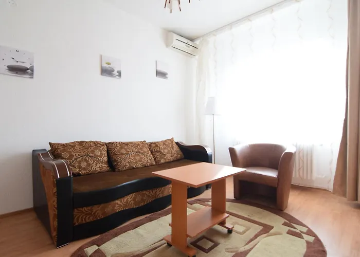 Piata Romana Down Town Bukarest